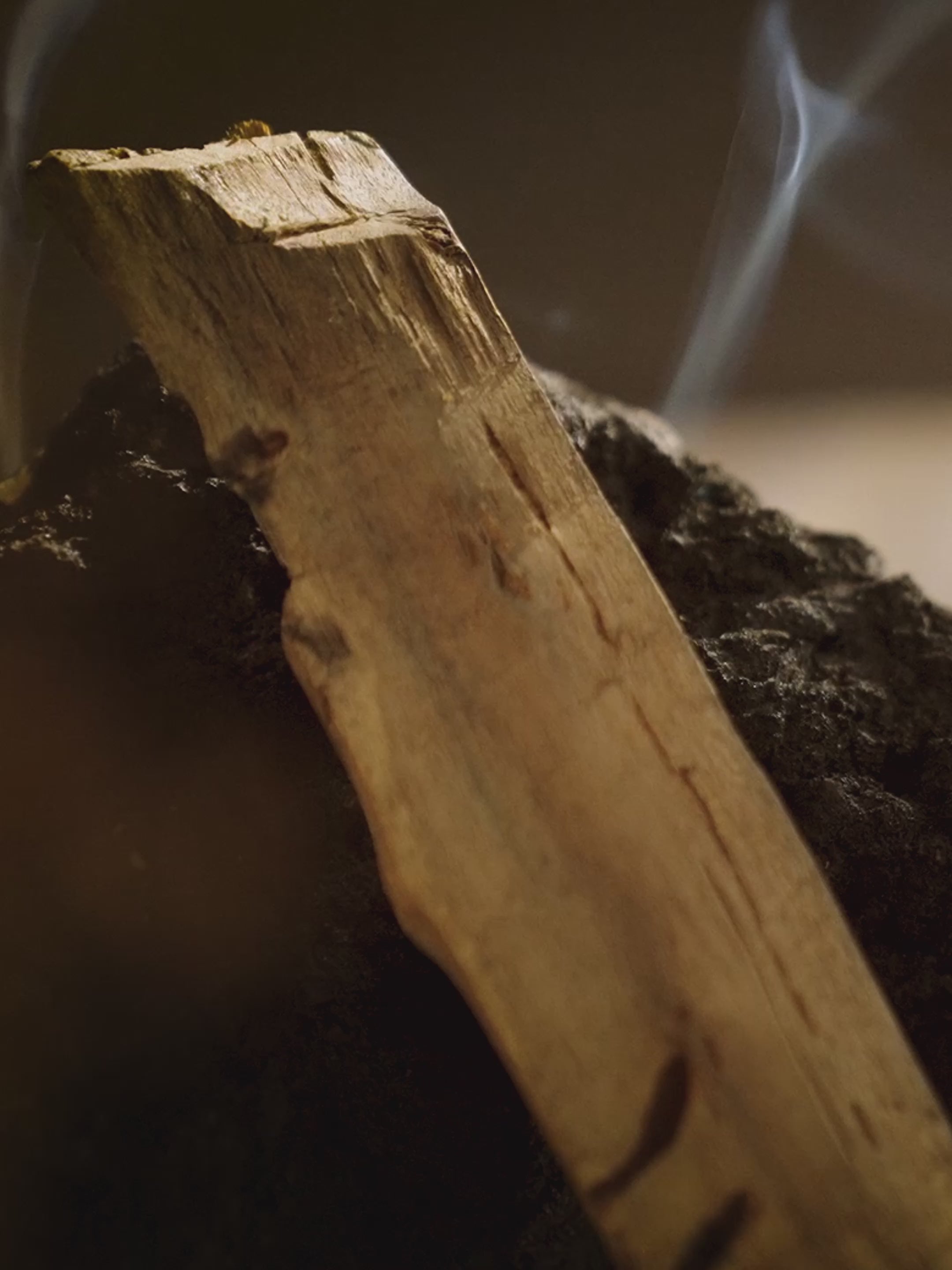 Load video: MWEMA COLLECTION CANDLE